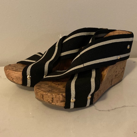 NWT Montego Bay High Cork Wedge Black & Gray Striped - Picture 1 of 3